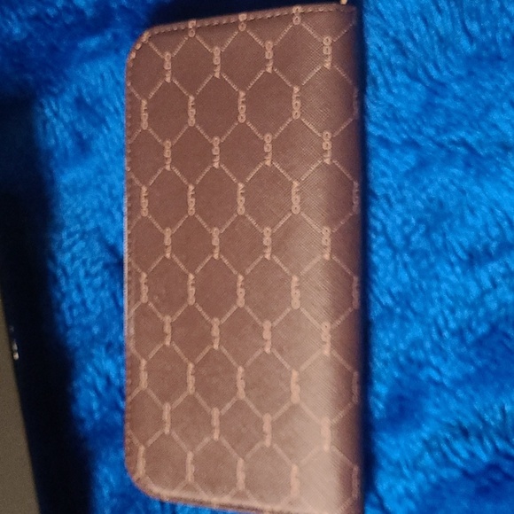 Geat GIFT WAS  $99  ALDO  Brown/Tan Wallet Gold zip around  BNWT - Picture 5 of 9